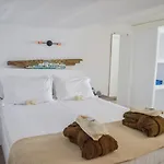 Apartment Honeymoon