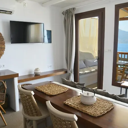 Honeymoon Apartment