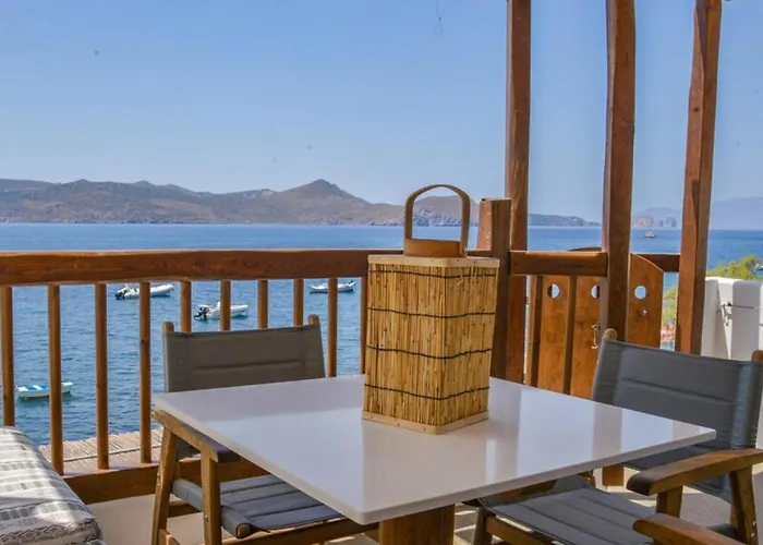 Honeymoon Apartment *