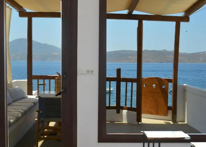 Apartment Honeymoon *